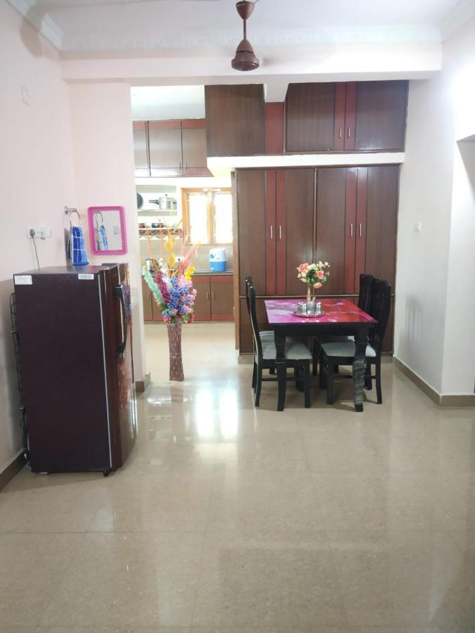 Sls Homestay - Luxury Ac Service Apartments 1Bhk, 2Bhk, 3Bhk - Direct Flyover To Alipiri Tirumala Gate - Walk To Ps4 Pure Veg Restaurants, Supermarkets - Near To National Highway & Padmavathi Amma Temple - Modular Kitchen, Living Room -Free Superfast Tirupati Exterior foto